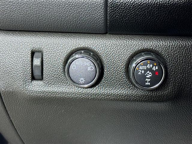 Photo of 2019 Black Chevrolet Colorado