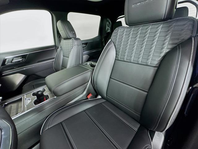 Photo of 2025 Deep Ocean Metallic GMC Sierra EV