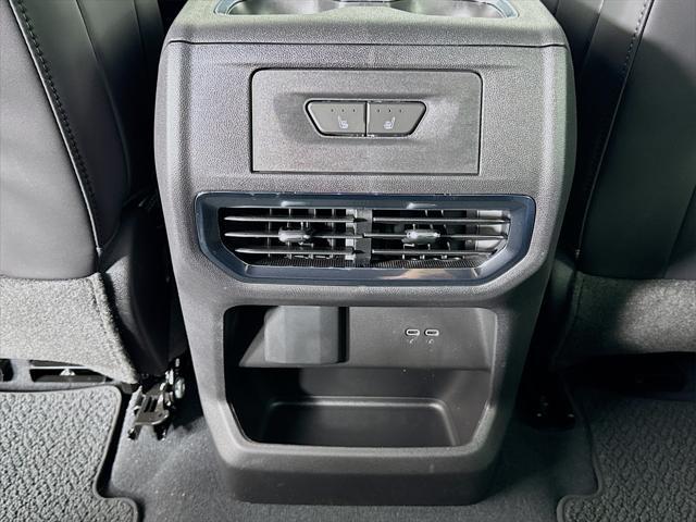 Photo of 2025 Deep Ocean Metallic GMC Sierra EV