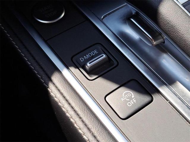 Photo of 2025 Harbor Gray INFINITI QX60
