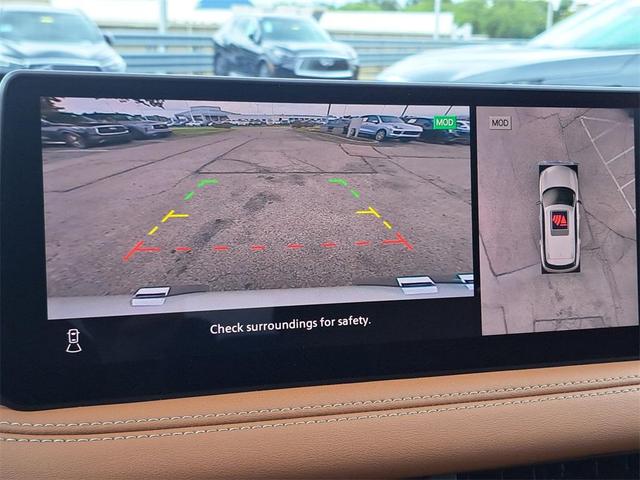 Photo of 2025 Majestic White INFINITI QX60