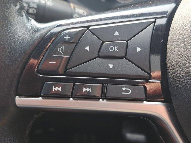 Photo of 2020 Super Black Clearcoat Nissan Altima