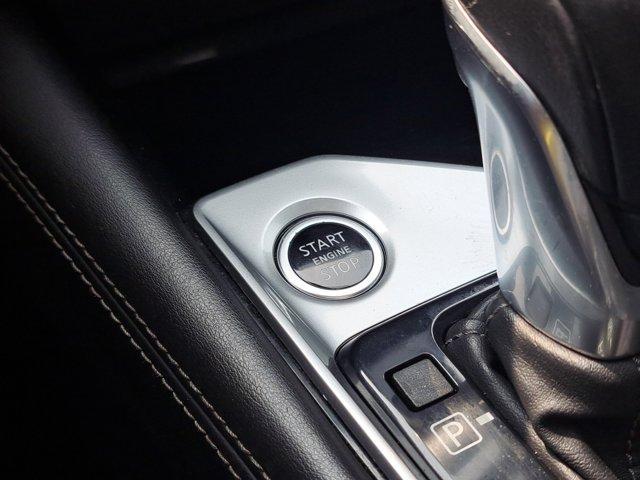 Photo of 2020 Super Black Clearcoat Nissan Altima