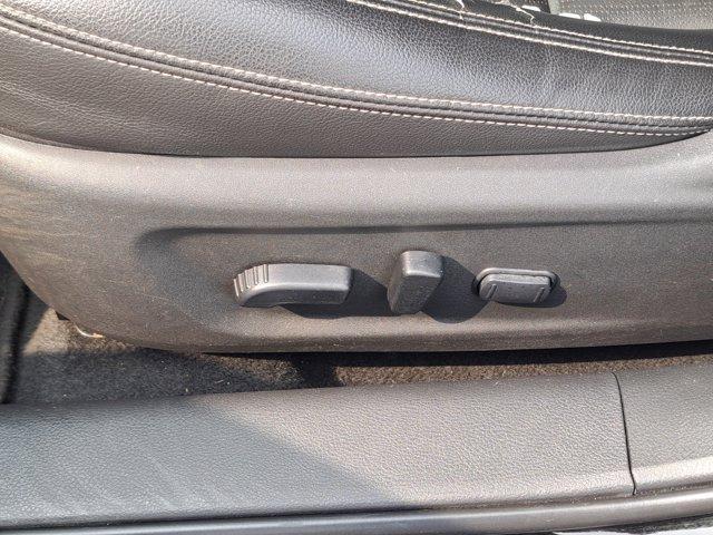 Photo of 2020 Super Black Clearcoat Nissan Altima