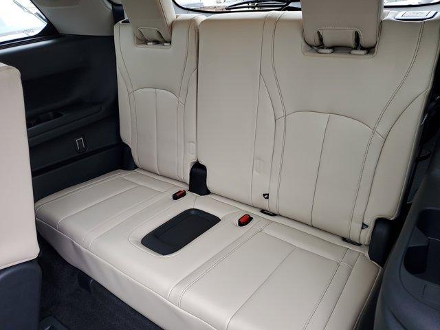 Photo of 2025 Majestic White INFINITI QX60