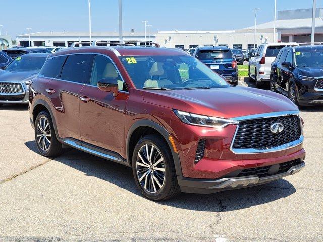 Photo of 2025 Bordeaux INFINITI QX60