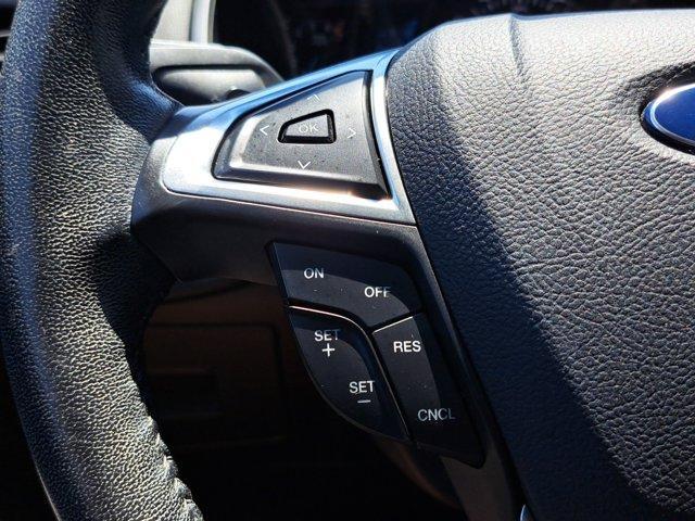 Photo of 2016 Kona Blue Ford Edge