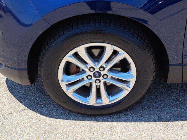 Photo of 2016 Kona Blue Ford Edge