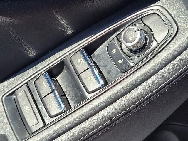 Photo of 2019 Ice Silver Metallic Subaru Forester