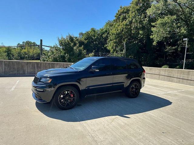 Photo of 2016 Brilliant Black Crystal Pearlcoat Jeep Grand Cherokee