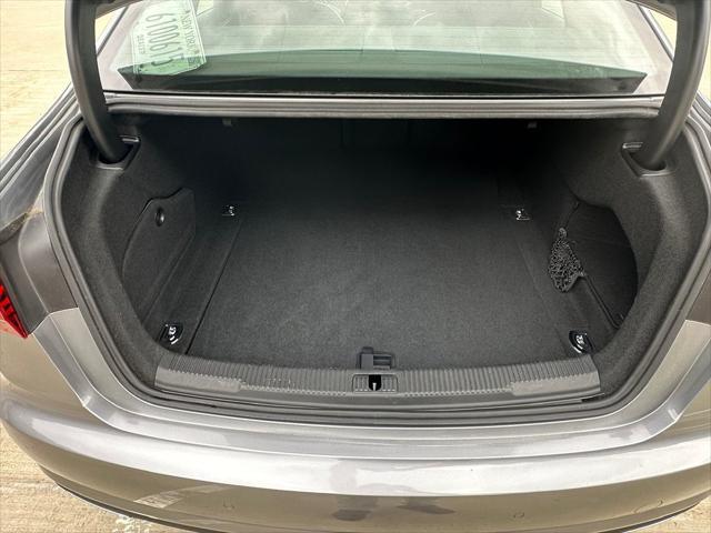 Photo of 2016 Florett Silver Metallic Audi A6
