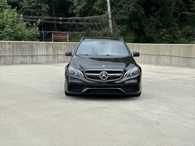 Photo of 2015 Black Mercedes-Benz E-Class