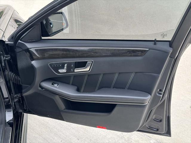 Photo of 2015 Black Mercedes-Benz E-Class