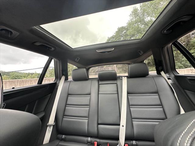 Photo of 2015 Black Mercedes-Benz E-Class