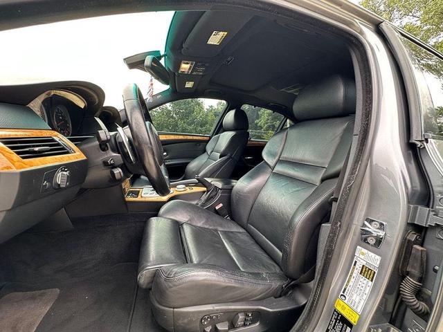 Photo of 2008 Gray BMW M5