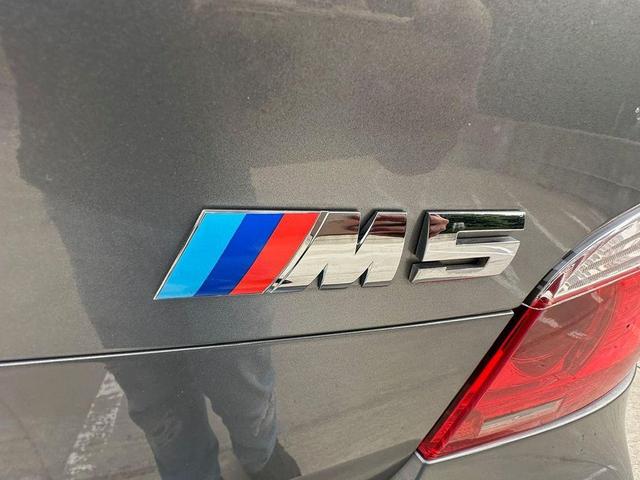 Photo of 2008 Gray BMW M5
