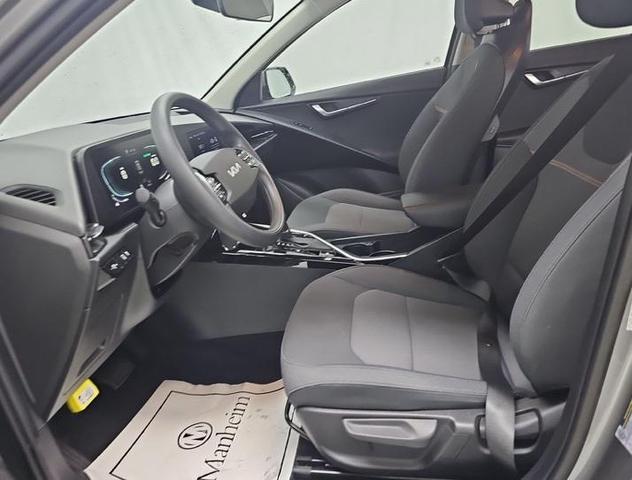 Photo of 2024 Steel Gray Kia Niro