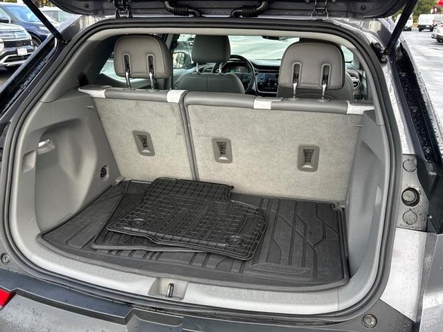 Photo of 2023 Gray Ghost Metallic Chevrolet Bolt EUV