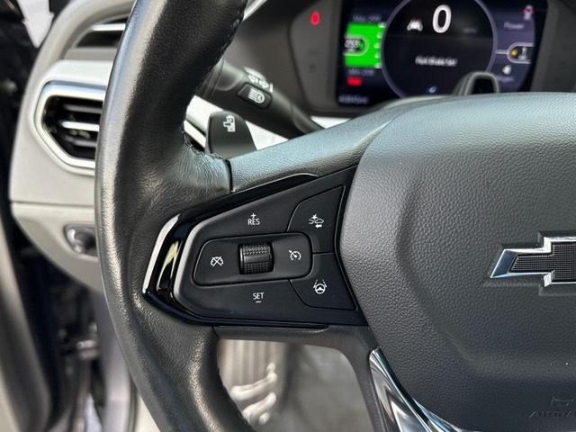 Photo of 2023 Gray Ghost Metallic Chevrolet Bolt EUV