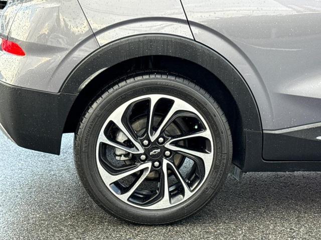 Photo of 2023 Gray Ghost Metallic Chevrolet Bolt EUV