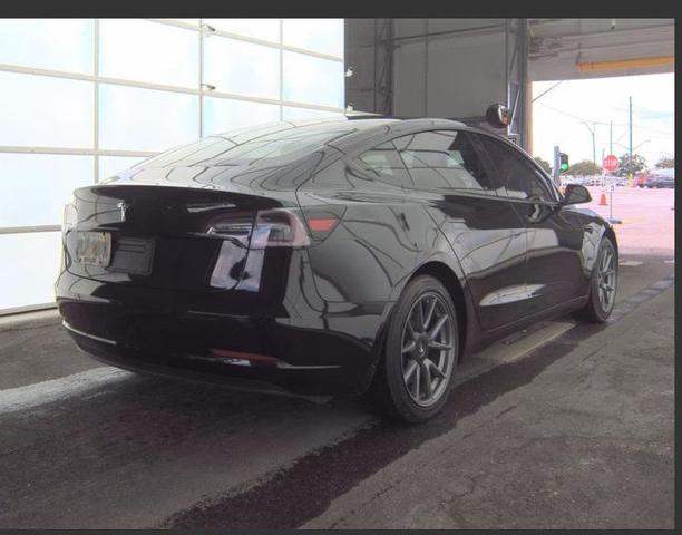 Photo of 2021 Black Tesla Model 3