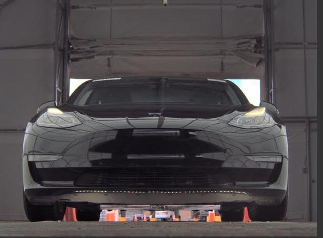 Photo of 2021 Black Tesla Model 3