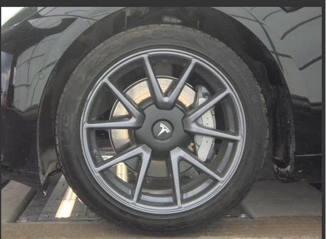 Photo of 2021 Black Tesla Model 3