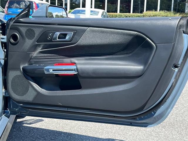 Photo of 2025 Vapor Blue Ford Mustang