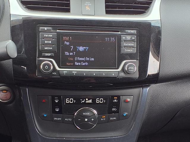 Photo of 2018 Aspen White Nissan Sentra