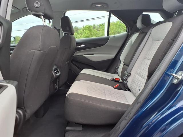 Photo of 2022 Blue Glow Metallic Chevrolet Equinox