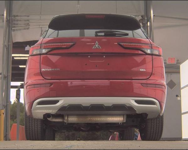 Photo of 2024 Diamond Red Mitsubishi Outlander