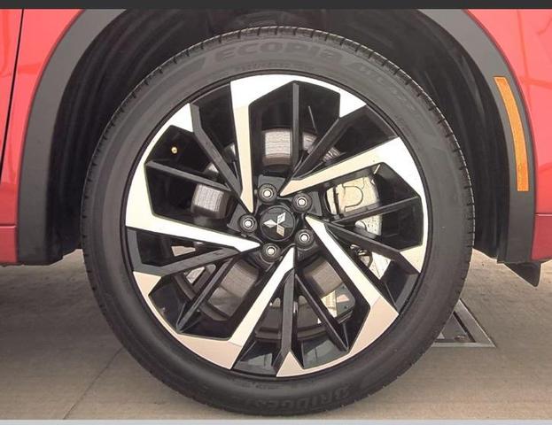 Photo of 2024 Diamond Red Mitsubishi Outlander