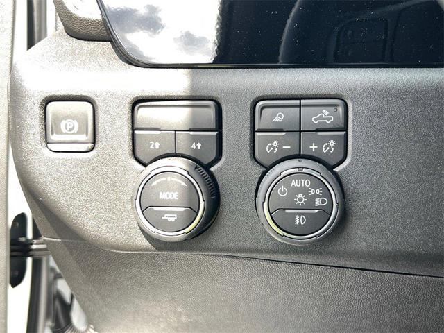 Photo of 2025 Summit White Chevrolet Silverado 2500