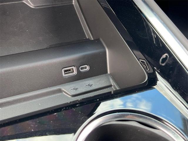 Photo of 2025 Summit White Chevrolet Suburban