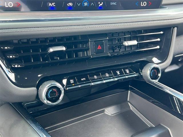 Photo of 2025 Summit White Chevrolet Suburban