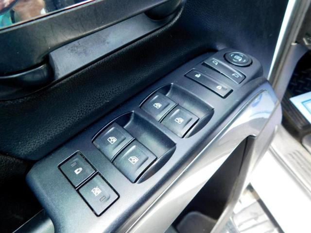 Photo of 2015 White Chevrolet Silverado 1500