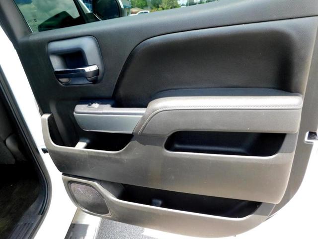 Photo of 2015 White Chevrolet Silverado 1500