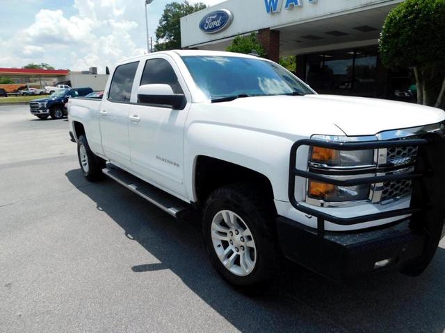 Photo of 2015 White Chevrolet Silverado 1500