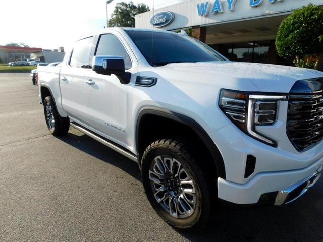 Photo of 2024 White Frost Tri-Coat GMC Sierra 1500