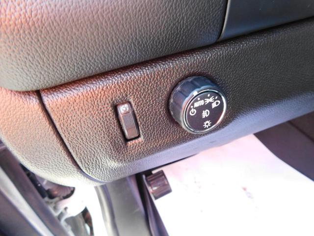 Photo of 2021 White Chevrolet Colorado