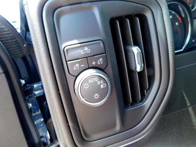Photo of 2021 Blue Chevrolet Silverado 2500