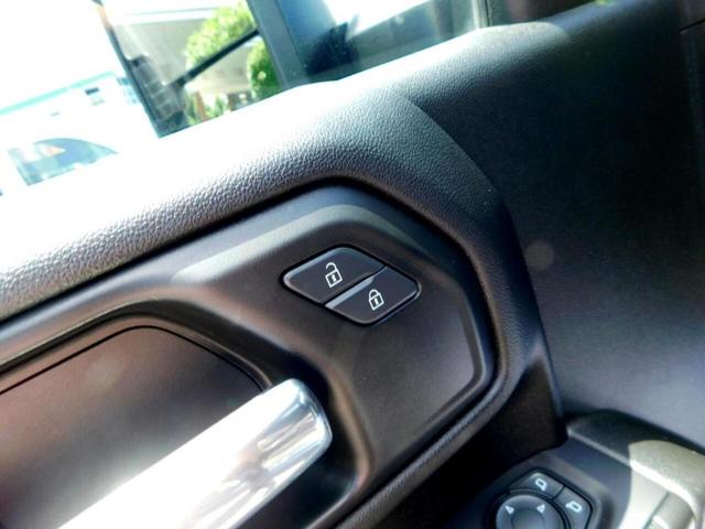 Photo of 2021 Blue Chevrolet Silverado 2500