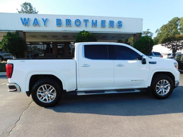 Photo of 2020 White GMC Sierra 1500