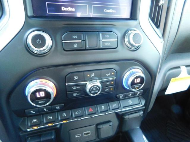 Photo of 2020 White GMC Sierra 1500