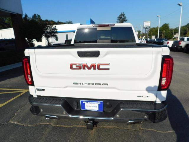 Photo of 2020 White GMC Sierra 1500
