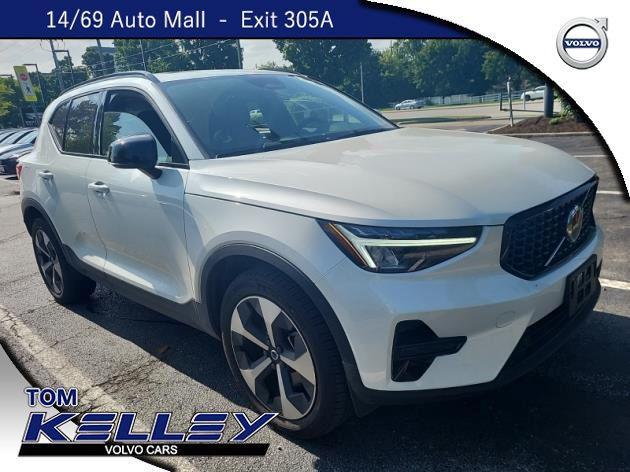 2024 Volvo XC40