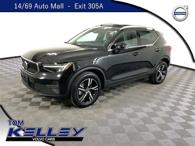 2025 Volvo XC40