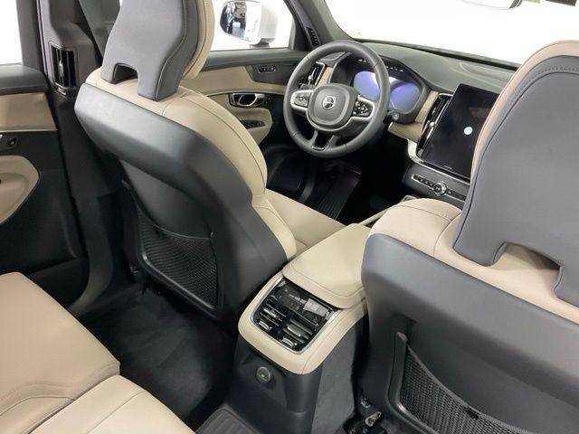 Photo of 2025 Crystal White Pearl Volvo XC90 Plug-In Hybrid