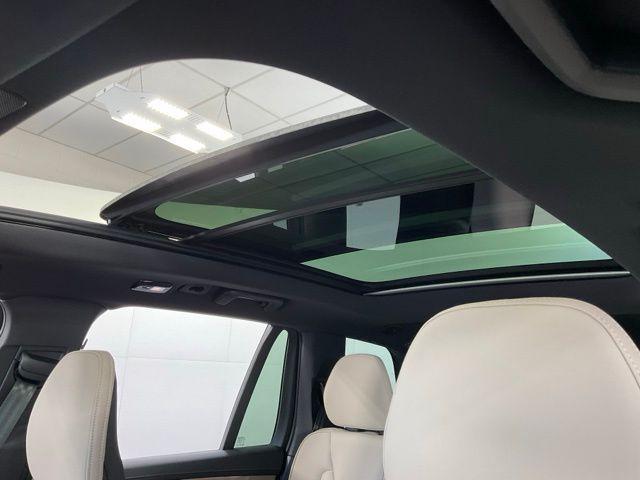 Photo of 2025 Crystal White Pearl Volvo XC90 Plug-In Hybrid