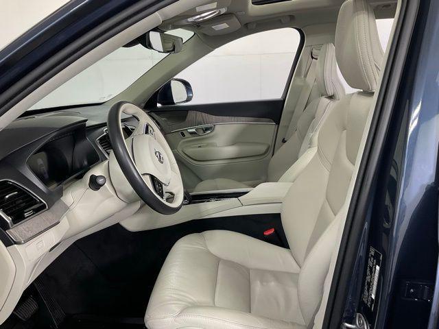 Photo of 2024 Denim Blue Metallic Volvo XC90
